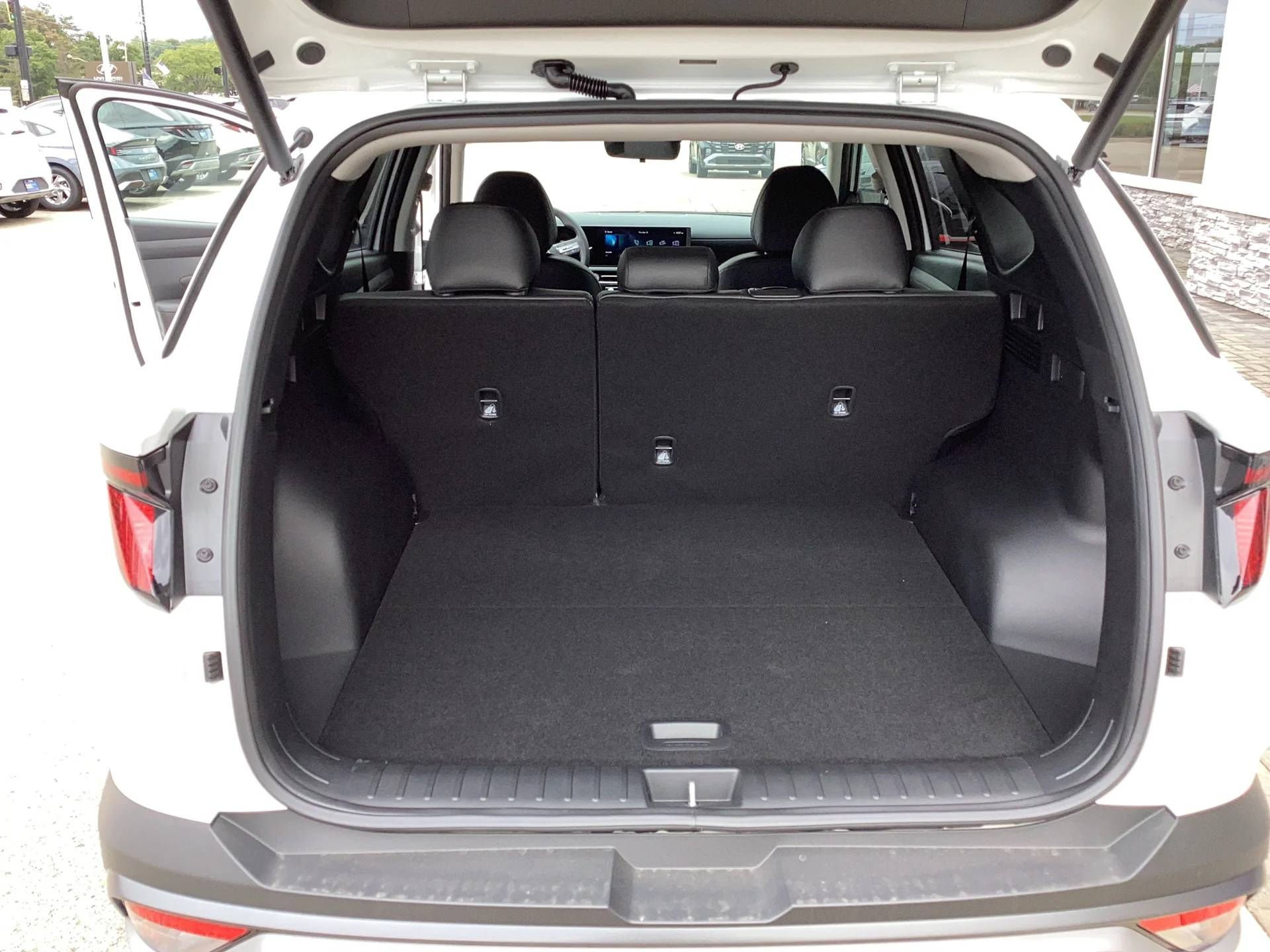 New 2026 Serenity White Pearl Hyundai SEL Plus image 11