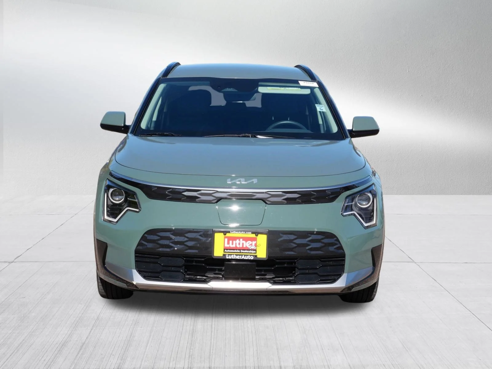Used 2023 Kia Niro Wind with VIN KNDCR3L18P5067032 for sale in Brooklyn Center, Minnesota