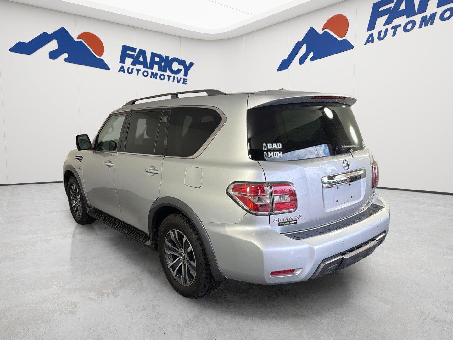 Used 2019 Brilliant Silver Metallic Nissan SL image 8