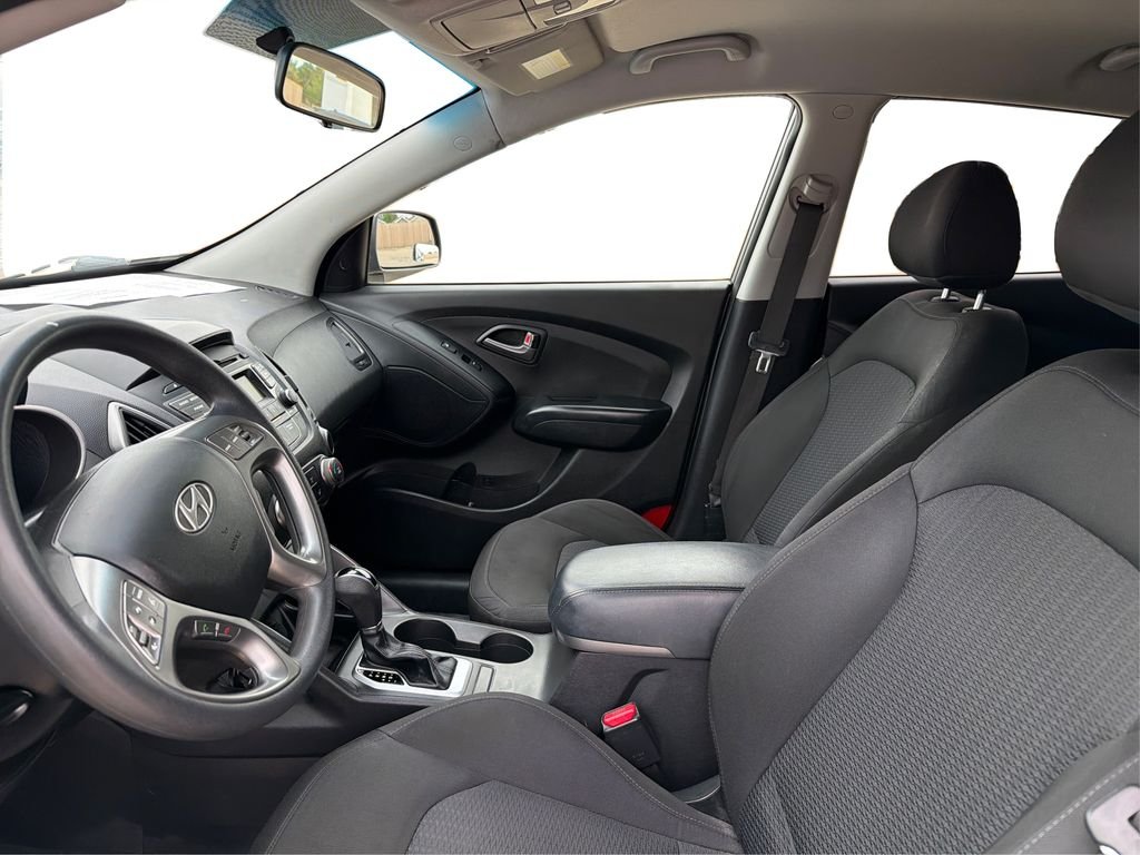 Used 2015 Shadow Grey Metallic Hyundai GLS image 10