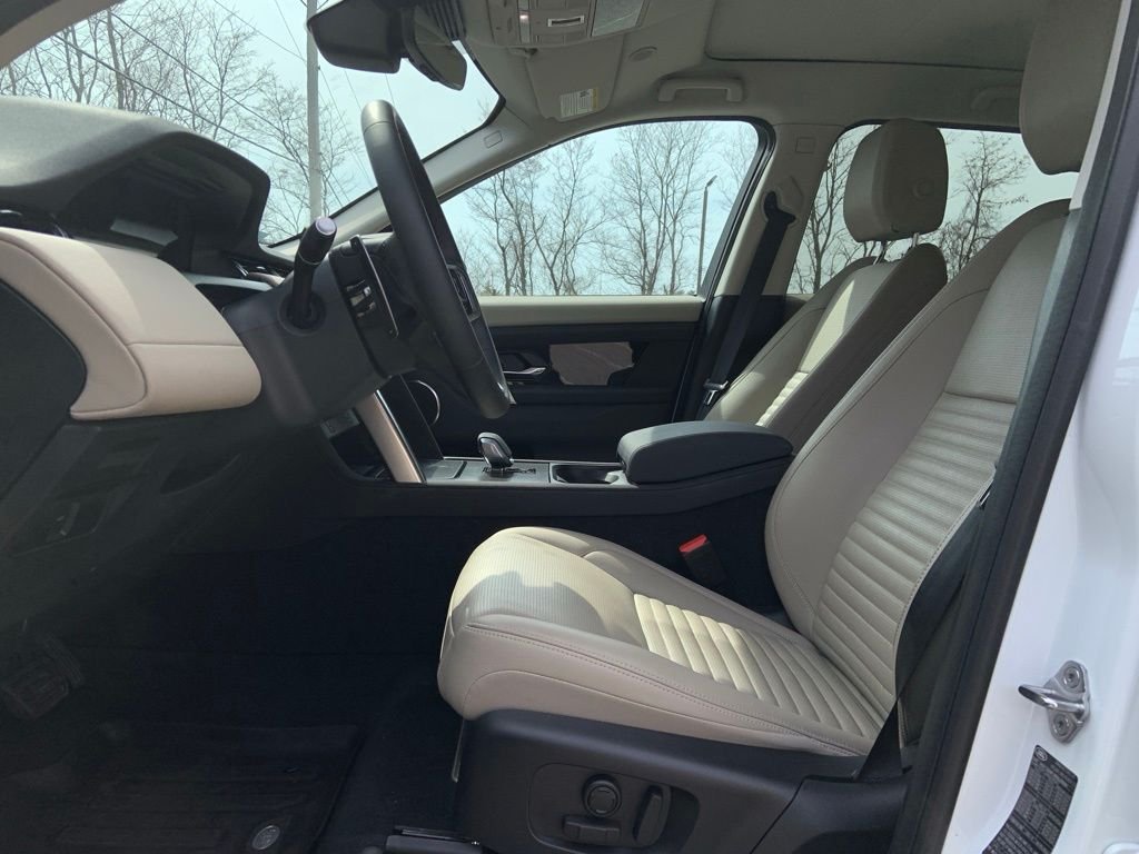Used 2024 White Land Rover S image 14