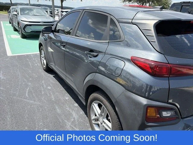 Used 2019 Gray Hyundai SE image 5