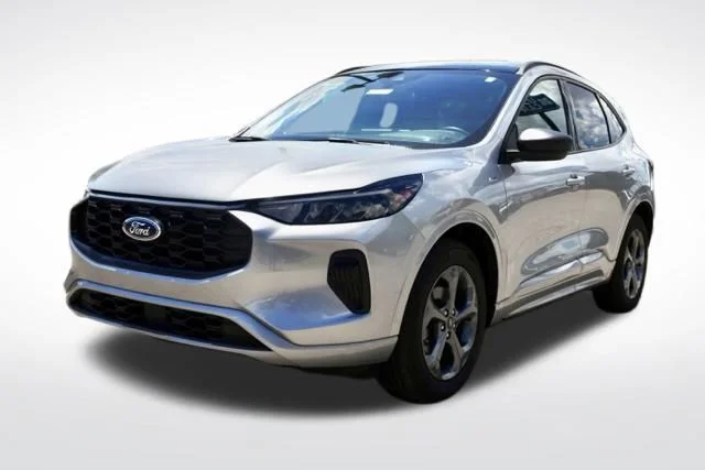 Used 2023 Silver Ford ST-Line image 5