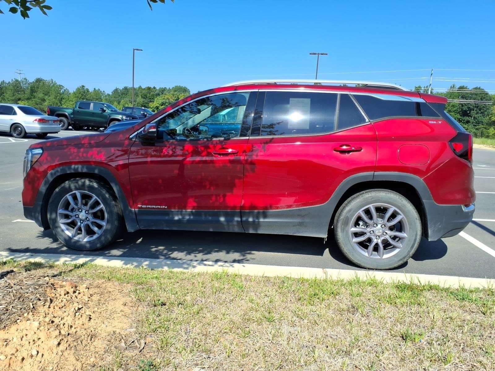 Used 2023 Volcanic Red Tintcoat GMC SLT image 15