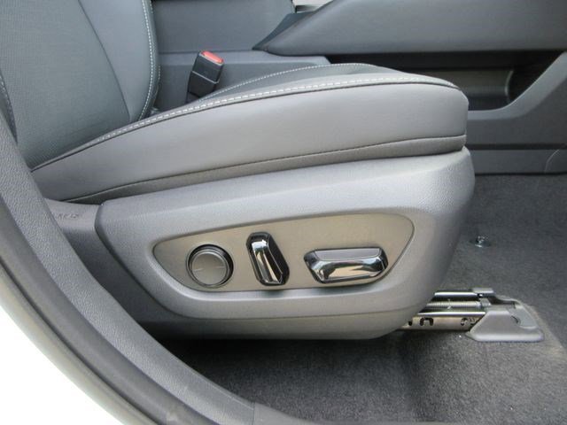 New 2026 Wind Chill Pearl Lexus PREMIUM AWD image 36