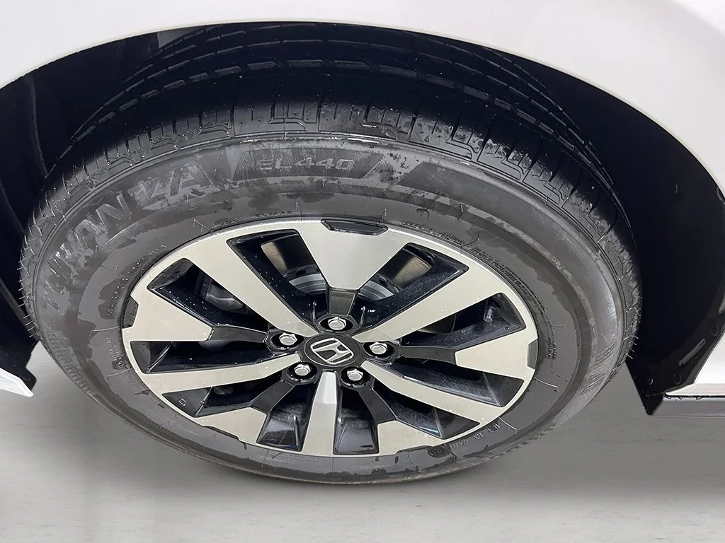 New 2026 Platinum White Pearl Honda EX-L image 12