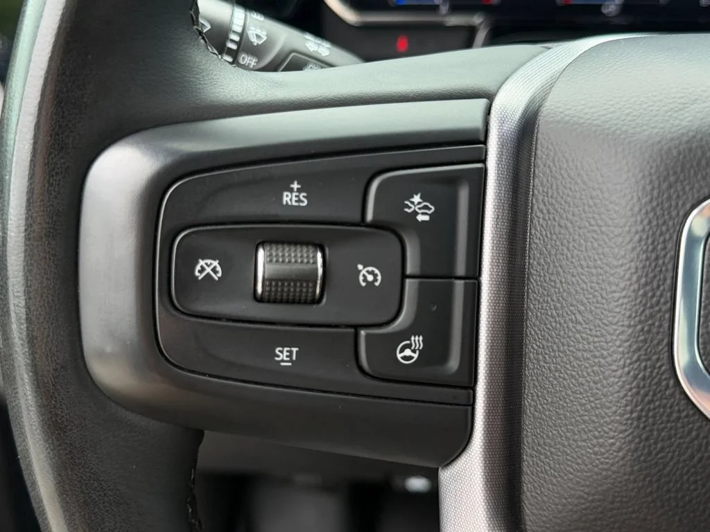 Used 2024 Downpour Metallic GMC SLE image 30
