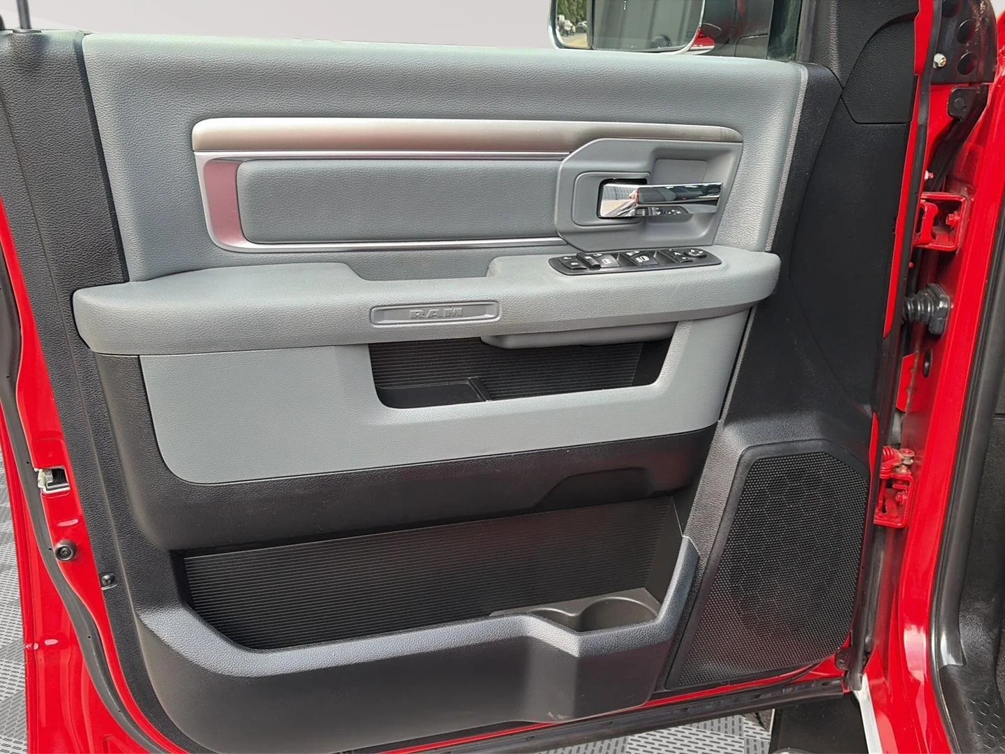 Used 2018 Bright Silver Metallic Clearcoat Ram Big Horn image 16