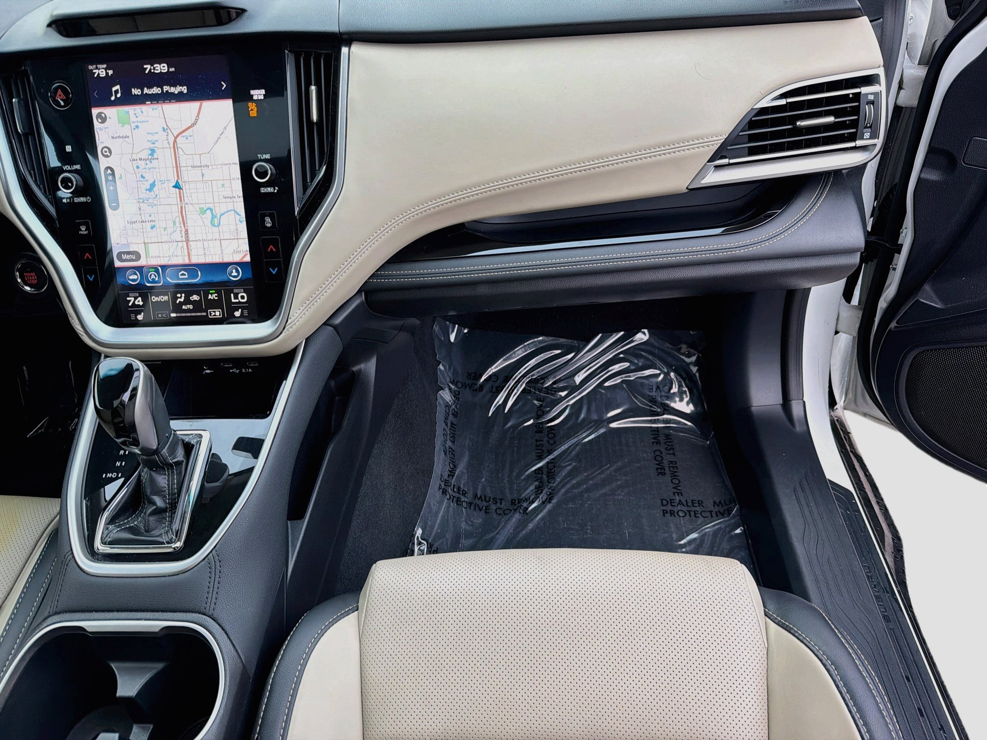 Used 2020 Crystal White Pearl Subaru Limited image 18