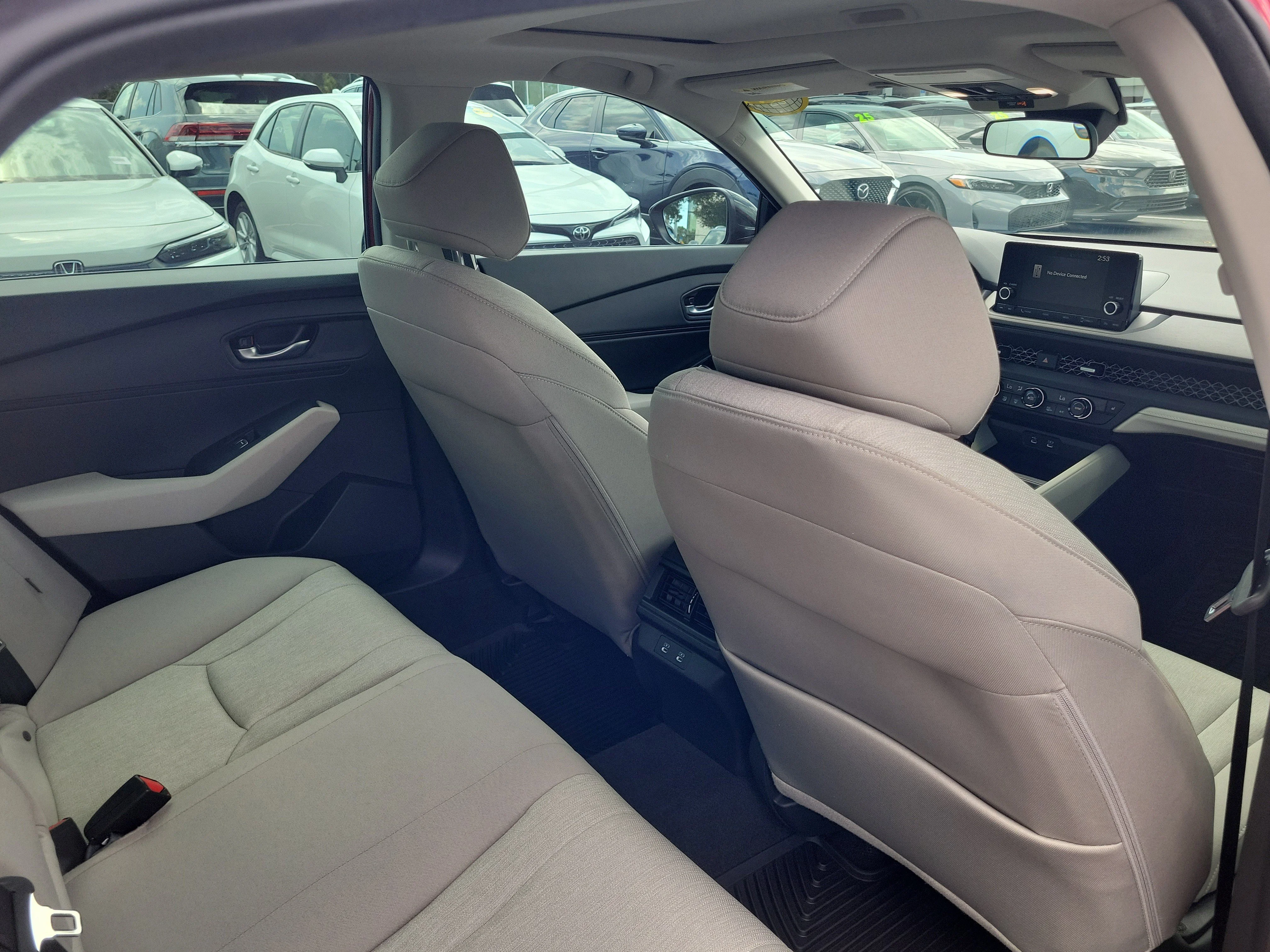 2025 Honda Accord SE - Photo 9