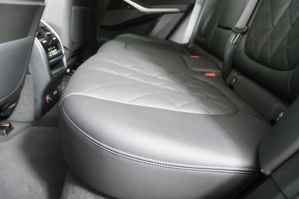 Certified Used 2024 Skyscraper Grey Metallic BMW xDrive40i image 14