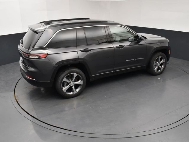 New 2026 Baltic Gray Metallic Clear-Coat Exterior Paint Jeep Limited image 18