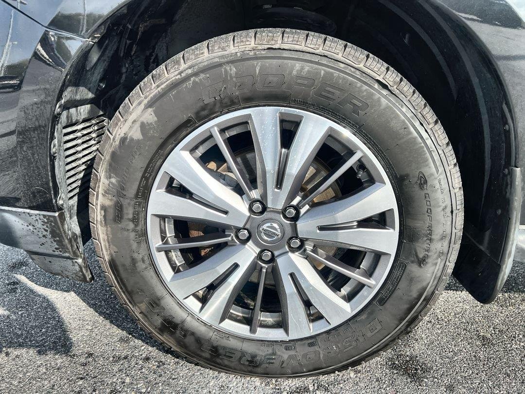 Used 2020 Magnetic Black Pearl Nissan S image 11