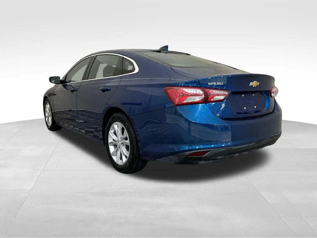 Used 2019 Blue Chevrolet LT image 3