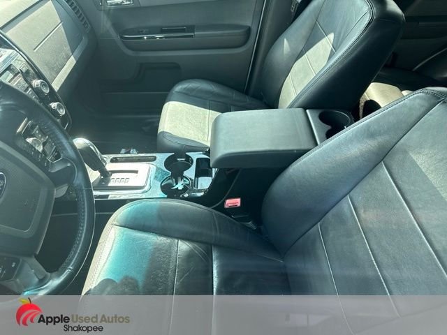 Used 2011 White Ford Limited image 4