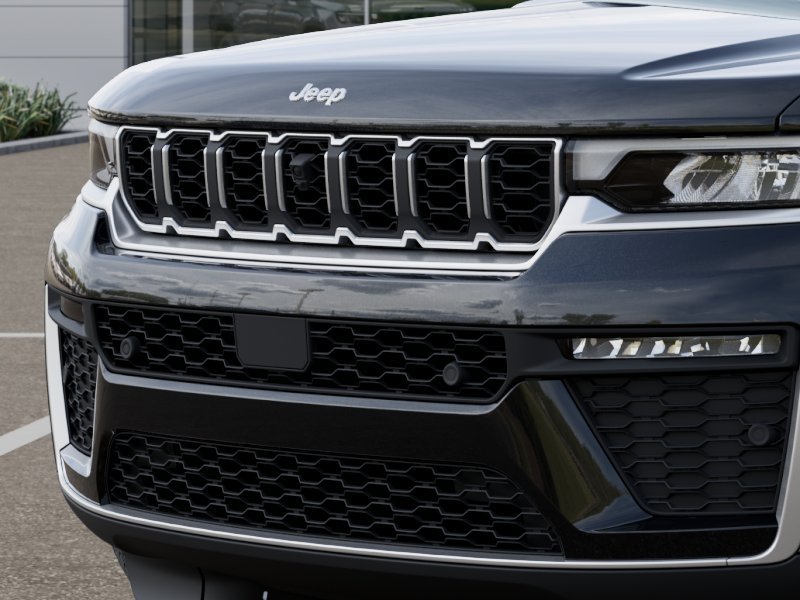 New 2026 Diamond Black Crystal Pearl-Coat Exterior Paint Jeep Limited image 37