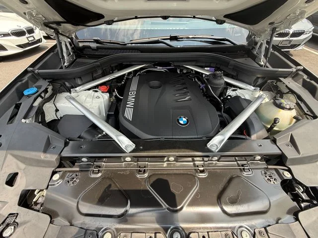 Used 2026 Alpine White BMW xDrive40i image 29