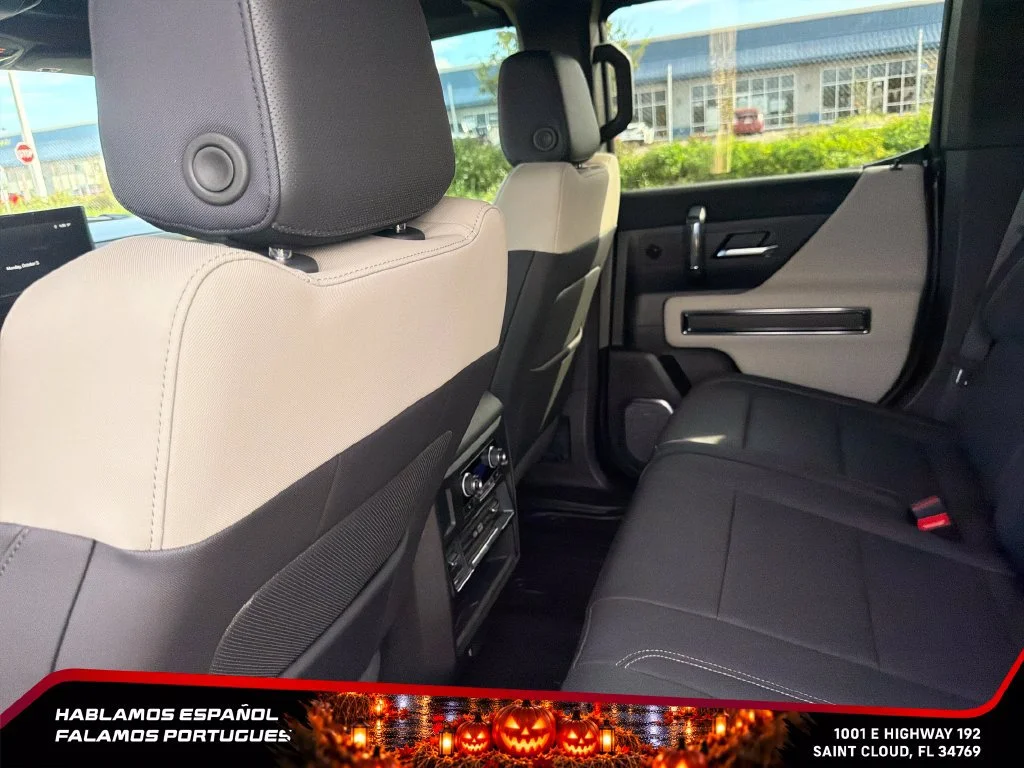 Used 2026 Void Black GMC 2X image 27