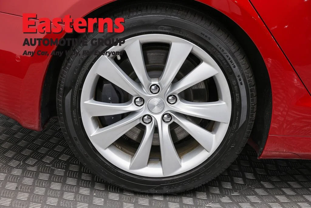 Used 2017 Red Tesla P100D image 25