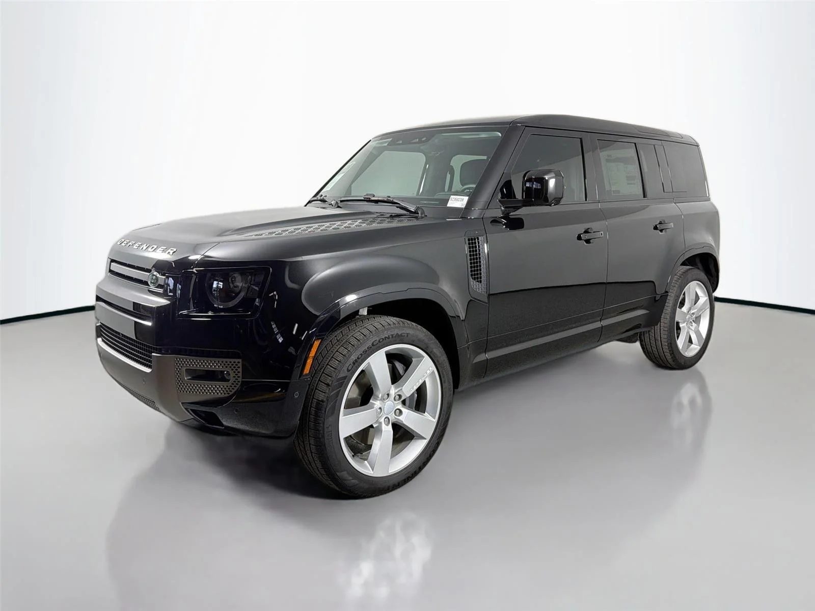 2025 Land Rover Defender 110 X-Dynamic SE P500's photo