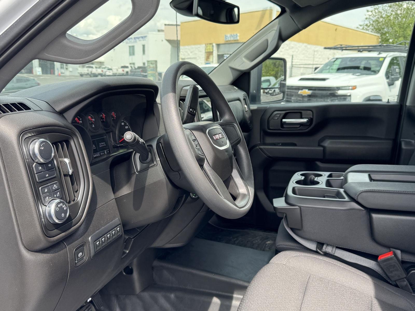 2025 GMC Sierra 2500HD Pro - Photo 22