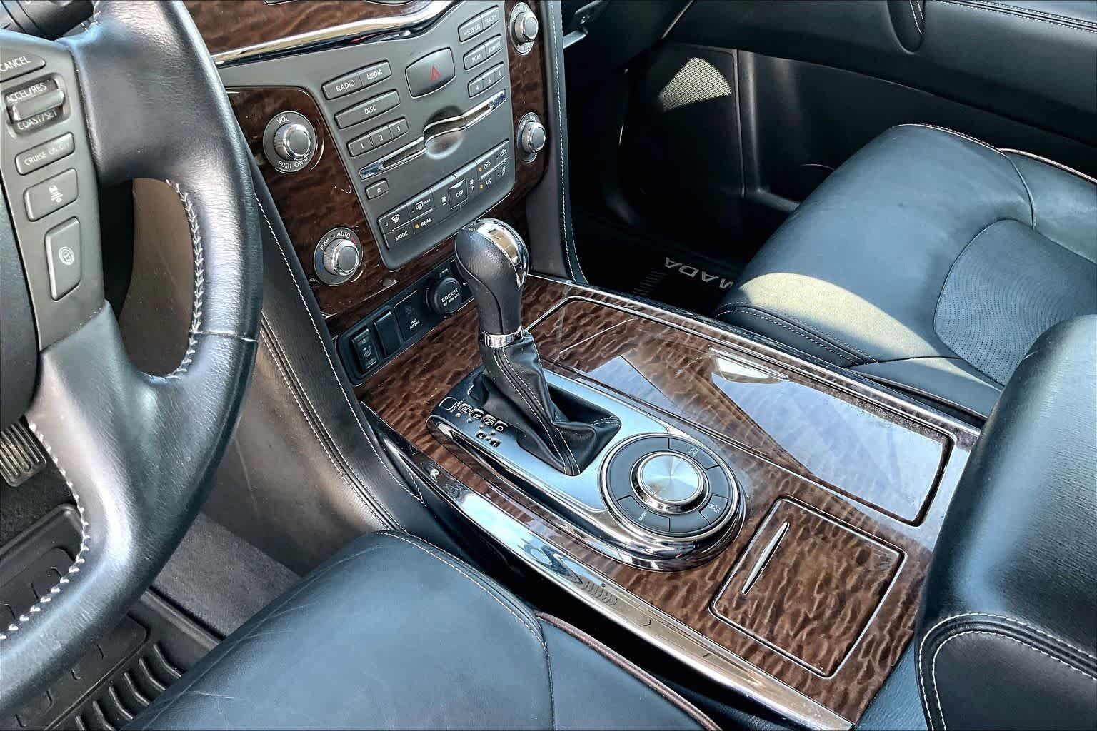 Used 2020 Super Black Nissan SL image 17