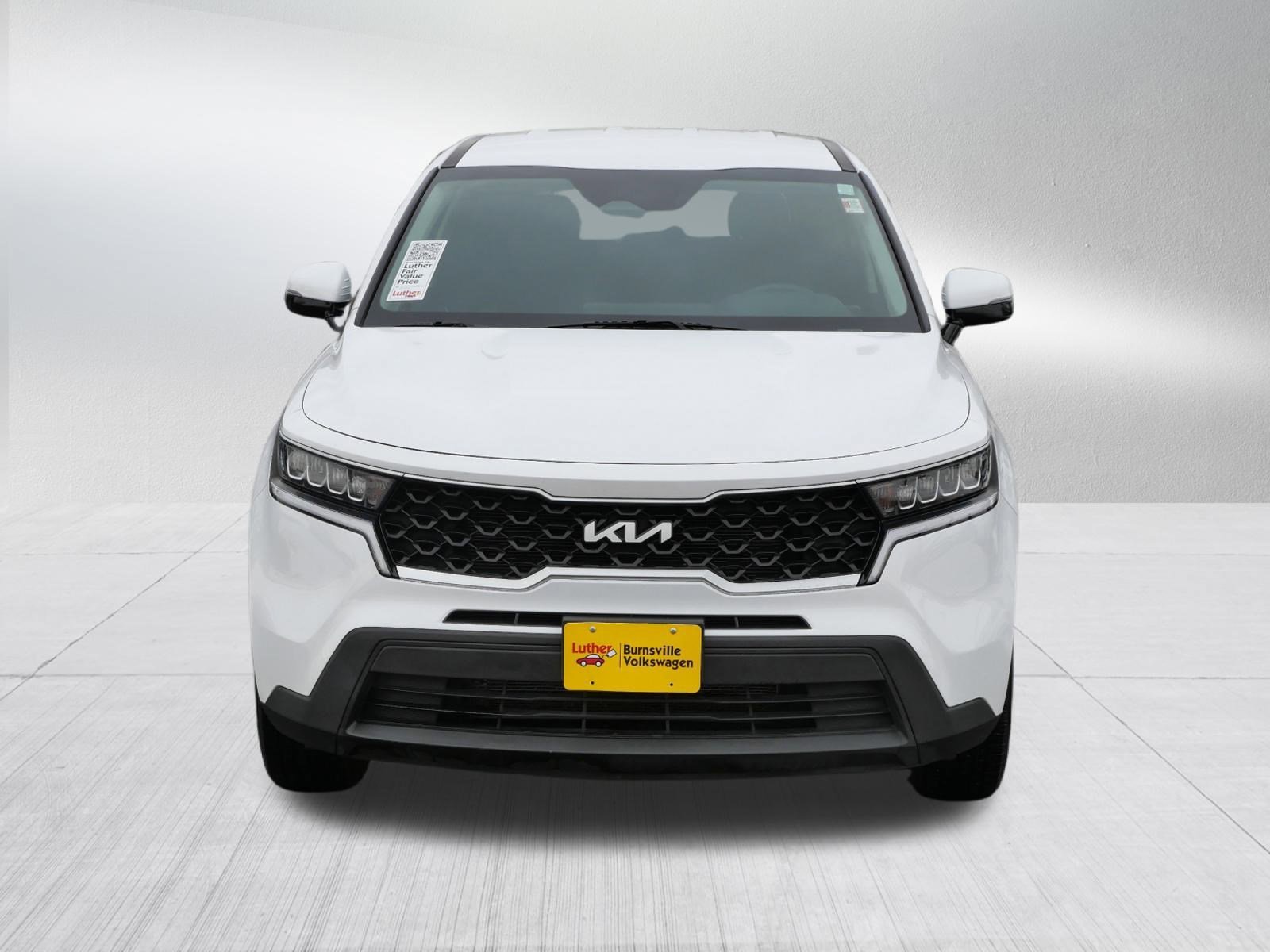 Used 2023 Kia Sorento LX with VIN 5XYRGDLC5PG184775 for sale in Burnsville, Minnesota