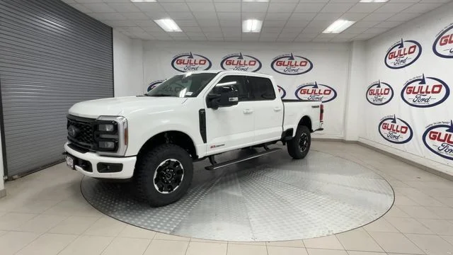 New 2026 Star White Metallic Tri-Coat Ford Lariat image 5