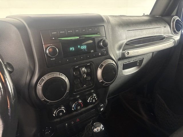 Used 2017 Black Jeep Unlimited Sport image 14