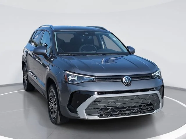 2025 Volkswagen Taos 1.5T SE's photo