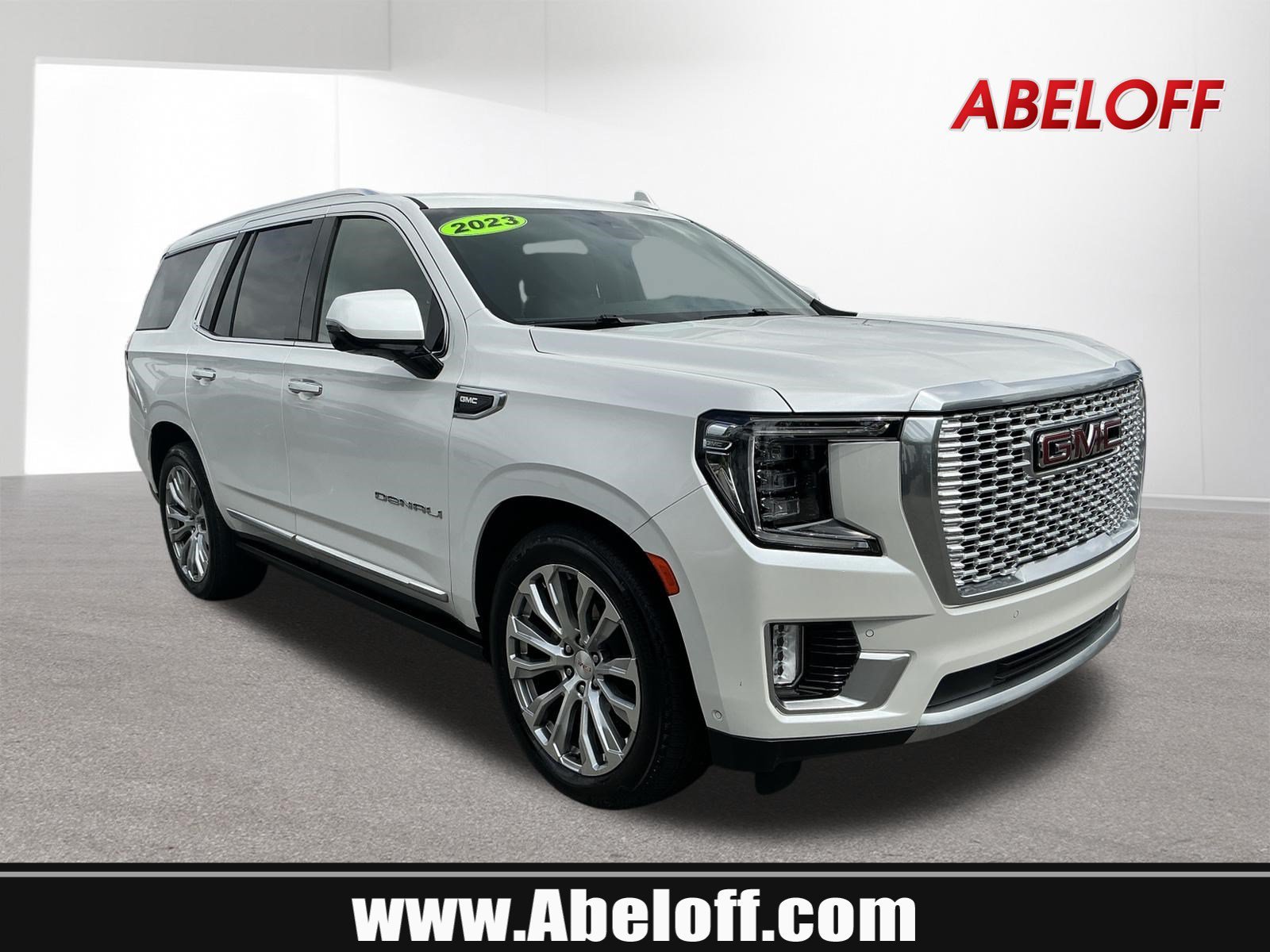 Used 2023 White Frost Tricoat GMC Denali image 1