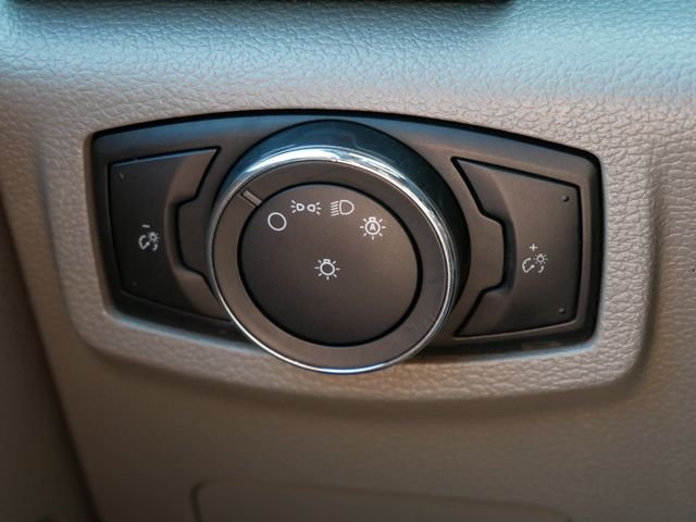 Used 2018 White Ford XL image 20