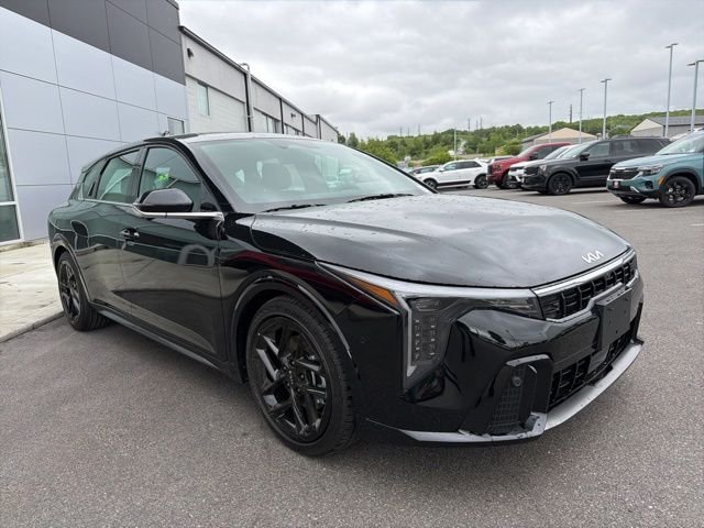 2026 Kia K4 GT-Line Turbo AT Hatchback's photo