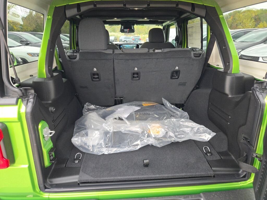 New 2026 Mojito Clear-Coat Exterior Paint Jeep Sport S image 15