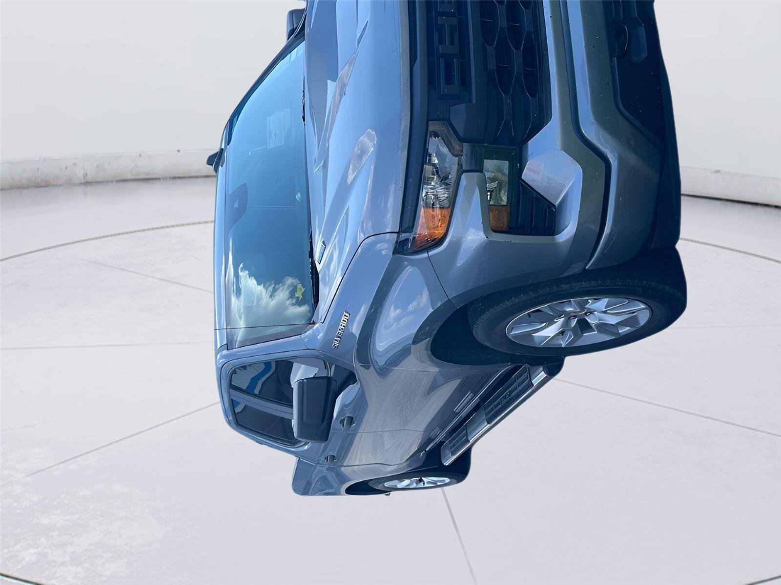 Used 2025 Sterling Gray Metallic Chevrolet Custom image 4
