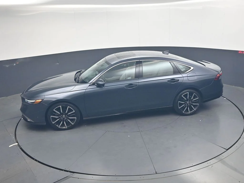 2023 Honda Accord Hybrid Touring - Photo 24