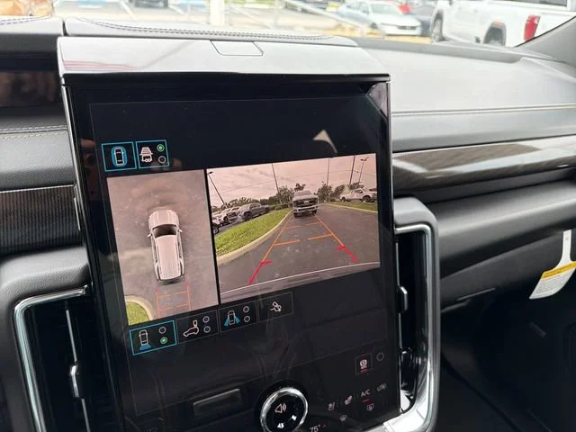 New 2026 Sterling Metallic GMC Elevation image 24