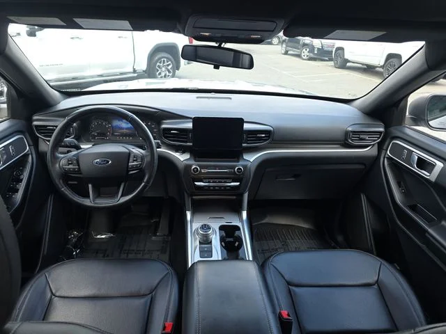 Used 2020 Silver Ford XLT image 10