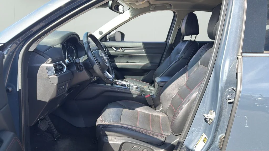 Used 2024 Gray Mazda 2.5 S Carbon Edition image 9