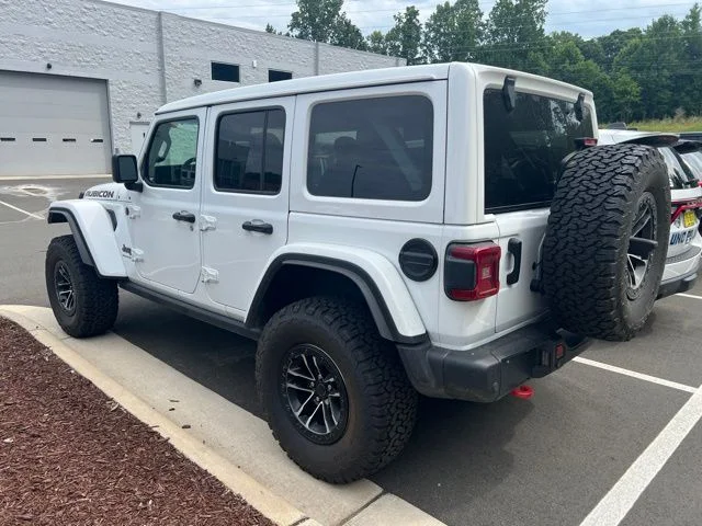 Used 2025 White Jeep Rubicon X image 14