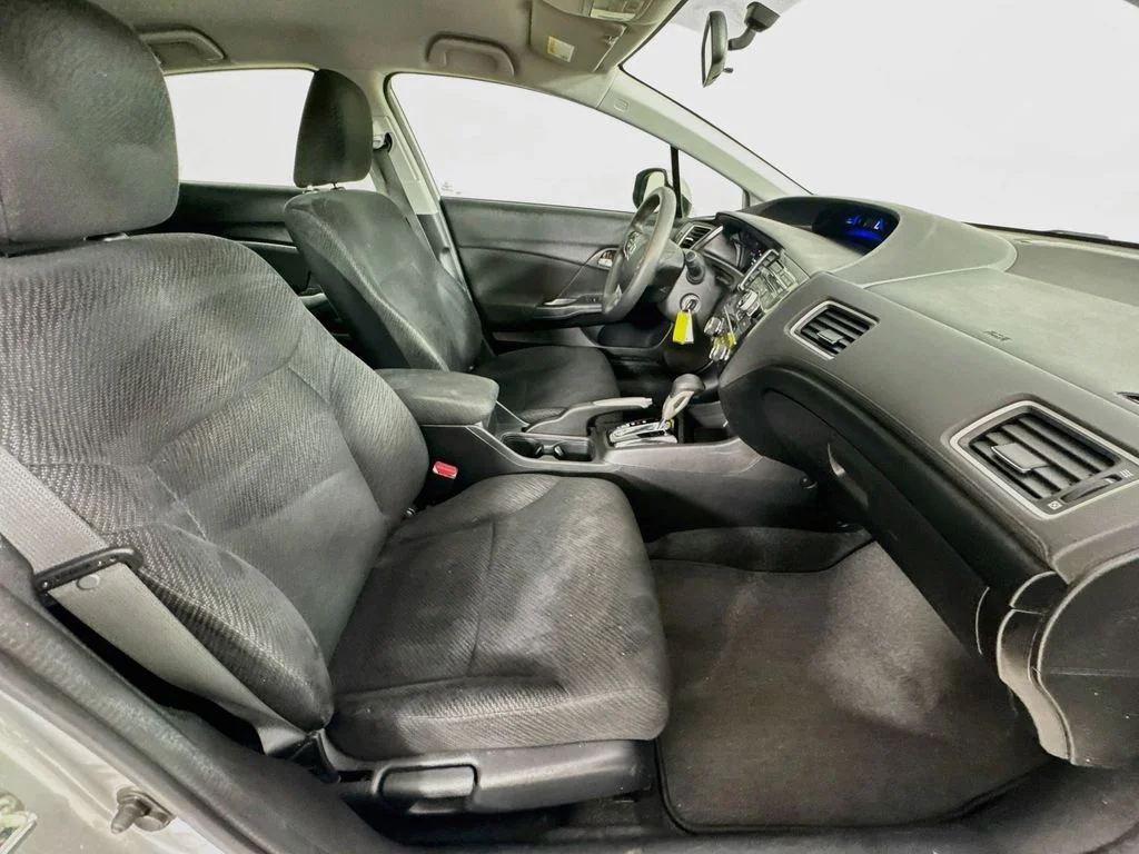 Used 2013 Silver Honda LX image 31