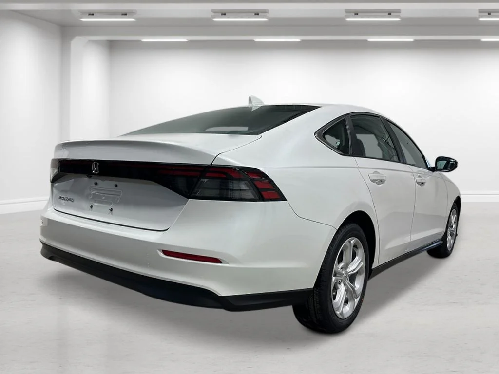 New 2026 Platinum White Pearl Honda LX image 6