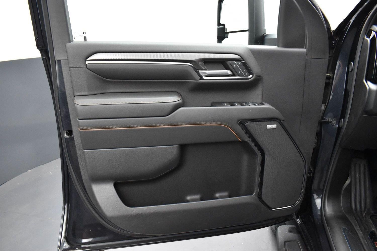 Used 2024 Titanium Rush Metallic GMC AT4 image 9