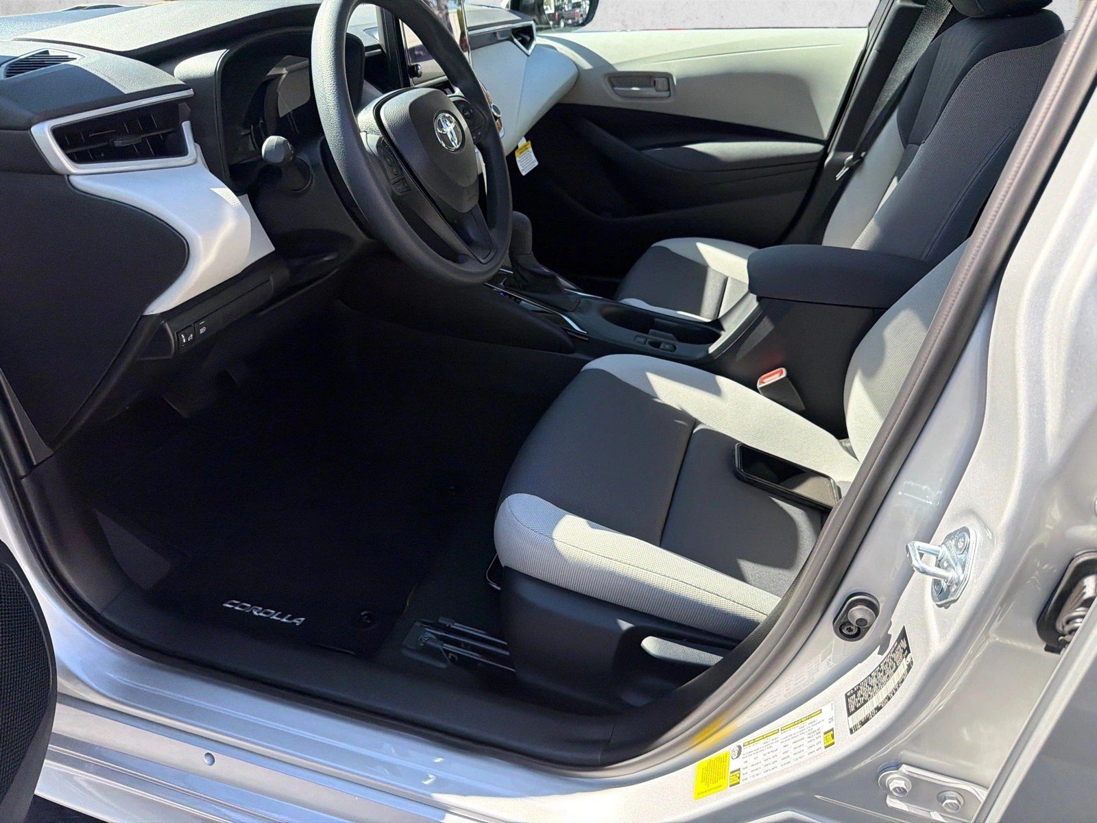 New 2027 Classic Silver Metallic Toyota LE image 9