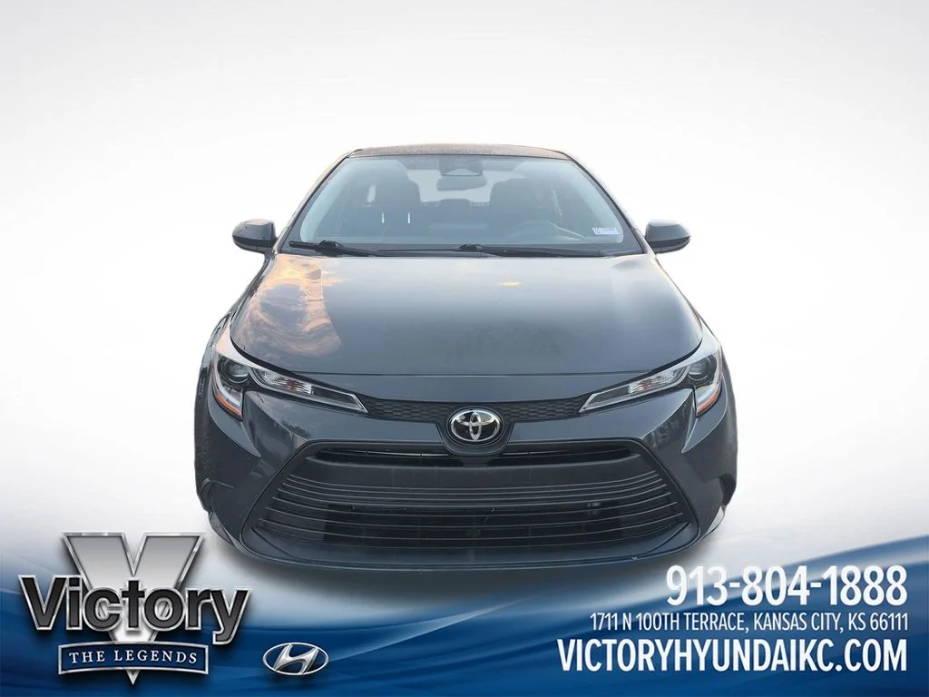 Used 2024  Toyota LE image 8