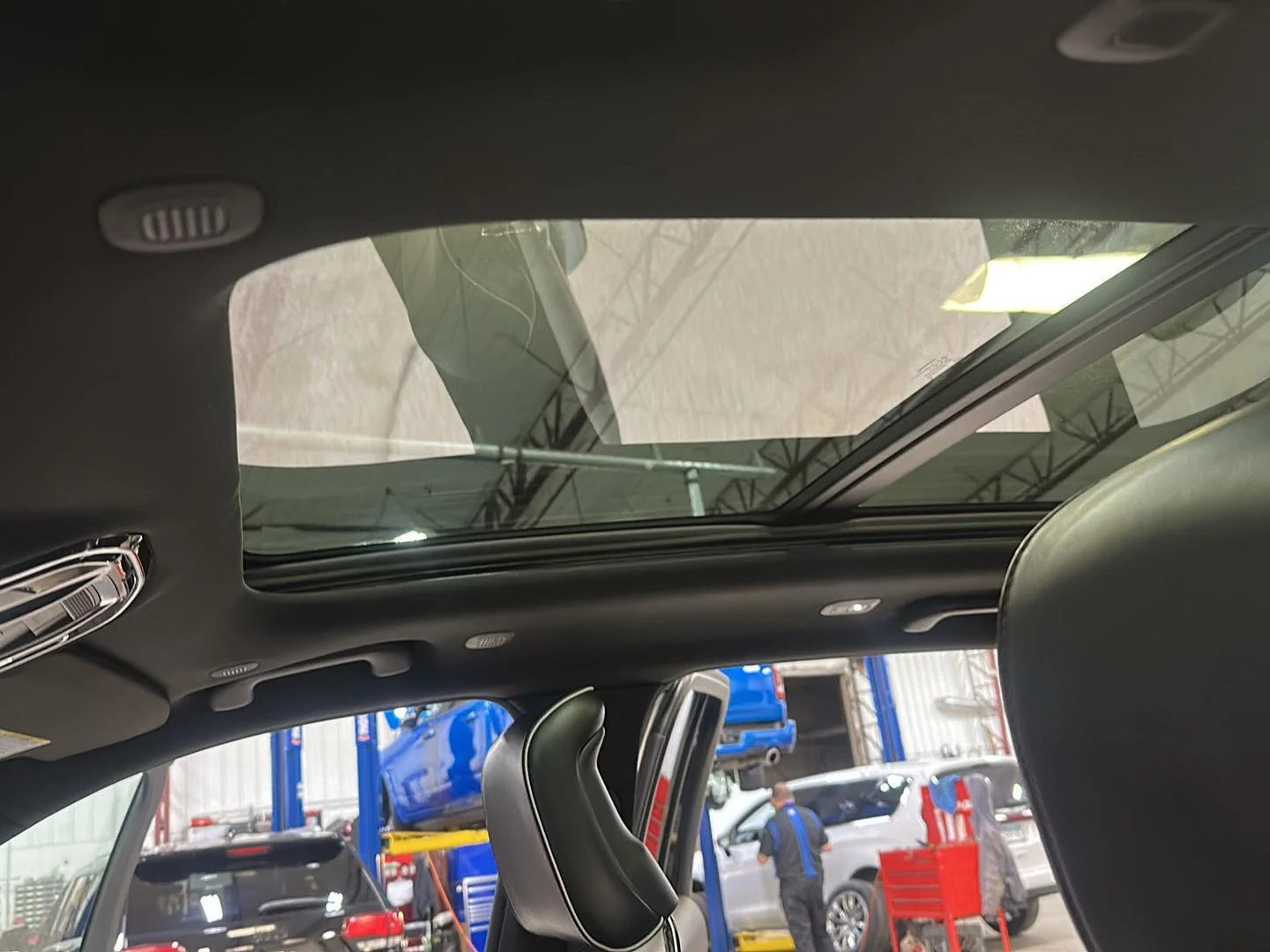 Used 2023 Bright White Clearcoat Jeep Summit image 27