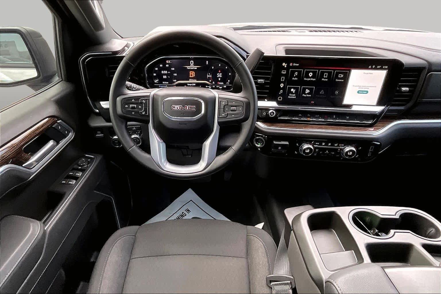 Used 2025 Sterling Metallic GMC Elevation image 6