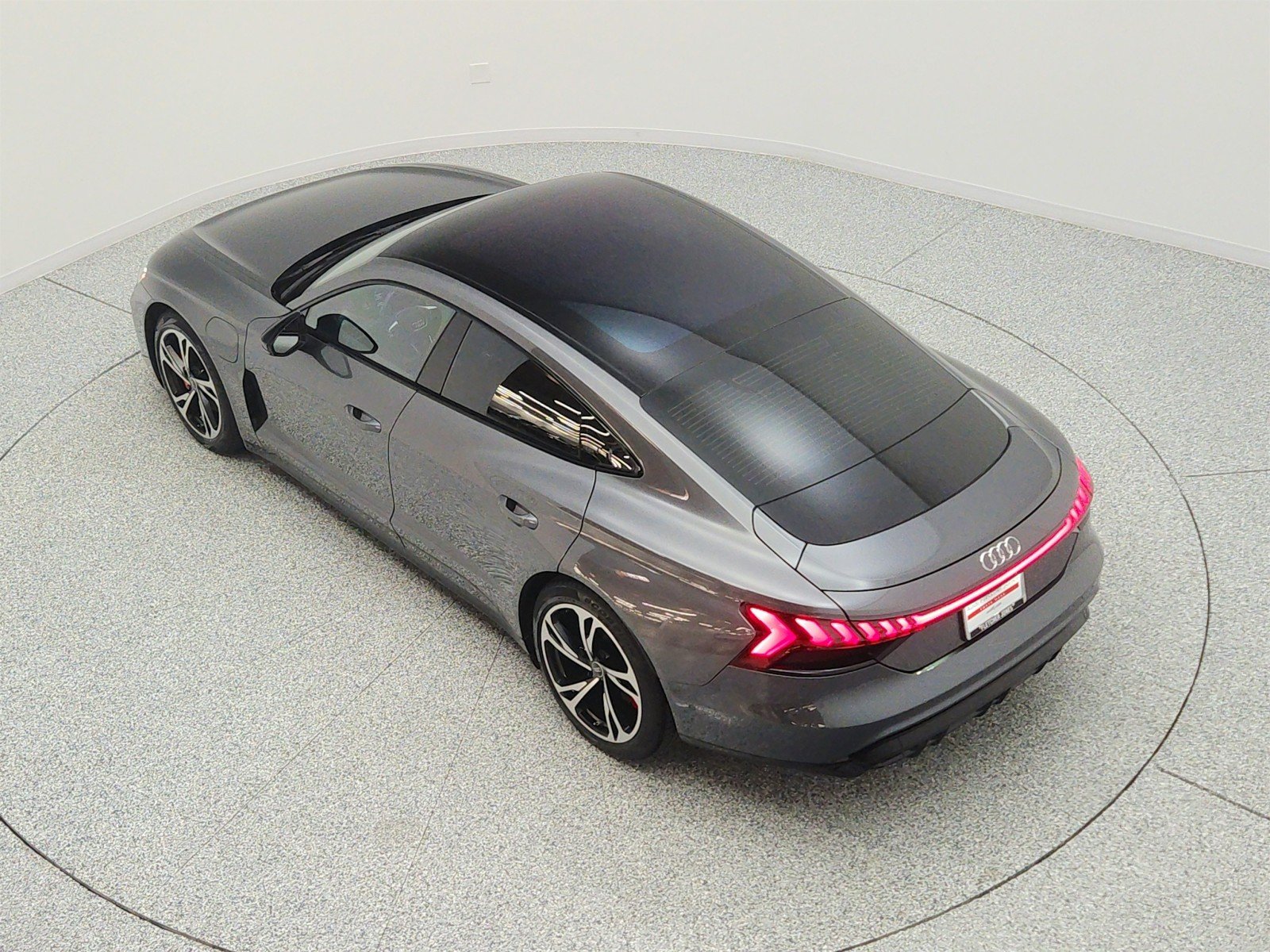 Used 2022 Daytona Gray Pearl Effect Audi Prestige quattro image 27