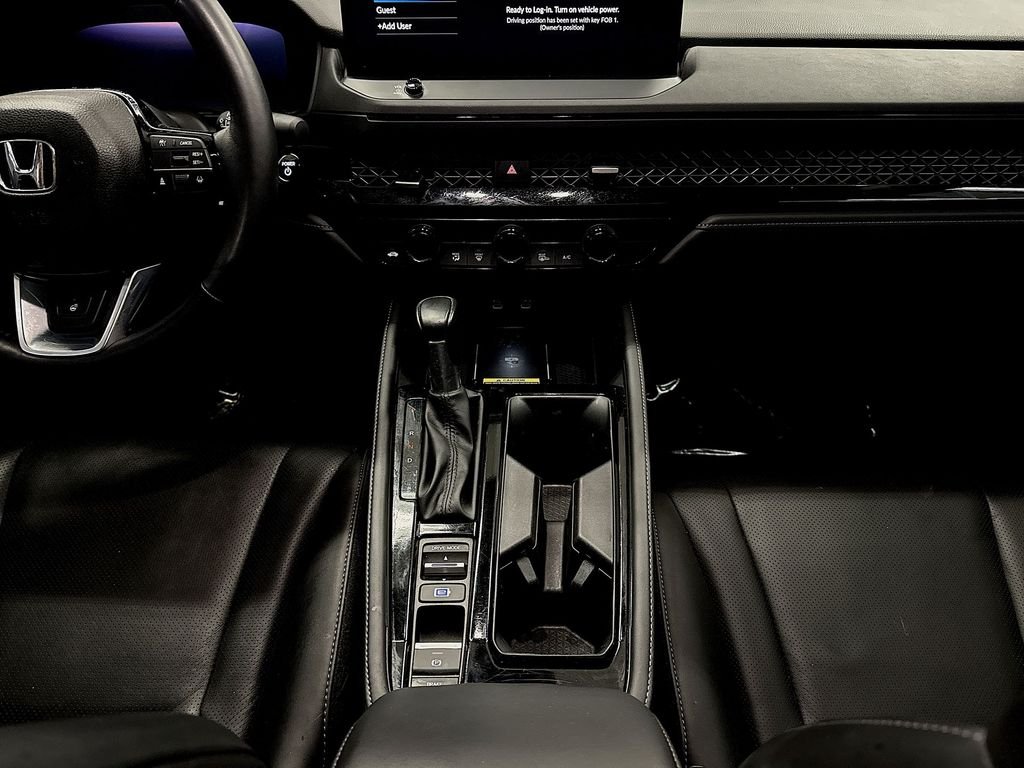 Used 2025  Honda Touring image 19