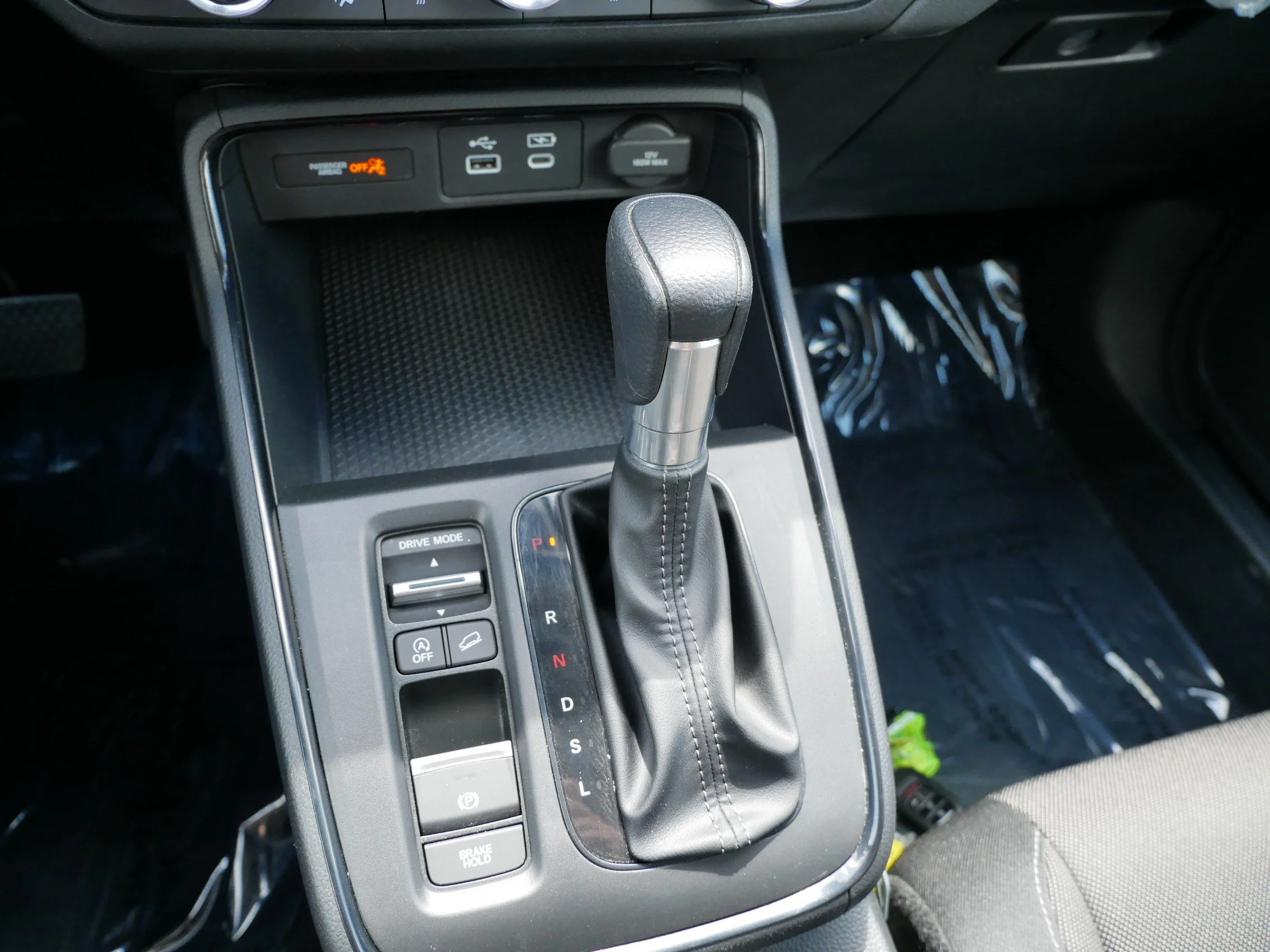 Used 2024 Platinum White Pearl Honda EX image 24